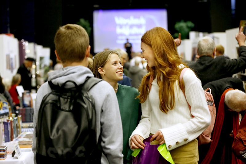 Fredag är ungdomarnas dag på Värmlands bokfestival. Många skolor nappar på erbjudandet.