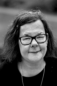 Svartvit ansiktsbild av Margaretha Ström.